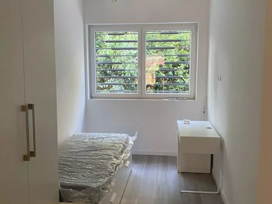 Immagine 3 di Camera in affitto  in VIA DELLA VILLA DEMIDOFF a Firenze