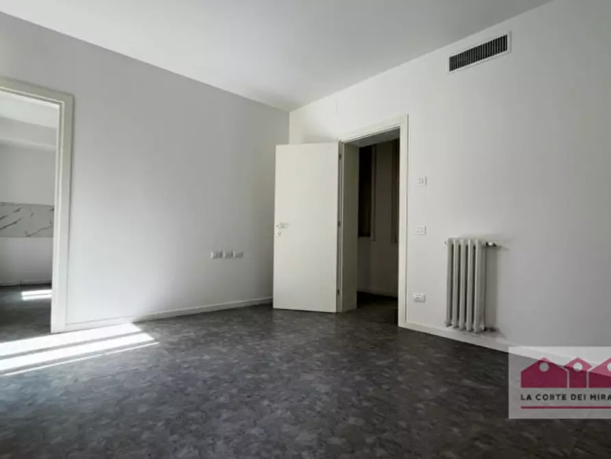 Immagine 2 di Appartamento in affitto  in Contrà Porti 12 a Vicenza