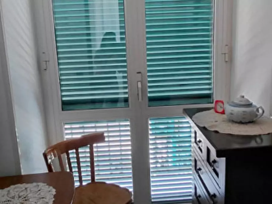 Immagine 3 di Camera in affitto  in vico santa margherita a fonseca 35 a Napoli