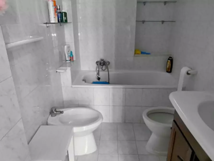 Immagine 10 di Camera in affitto  in vico santa margherita a fonseca 35 a Napoli