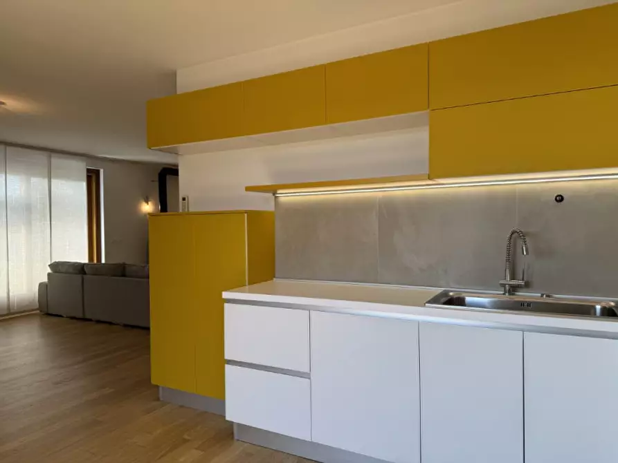 Immagine 6 di Villa in affitto  in Scala Santa 133/1 a Trieste