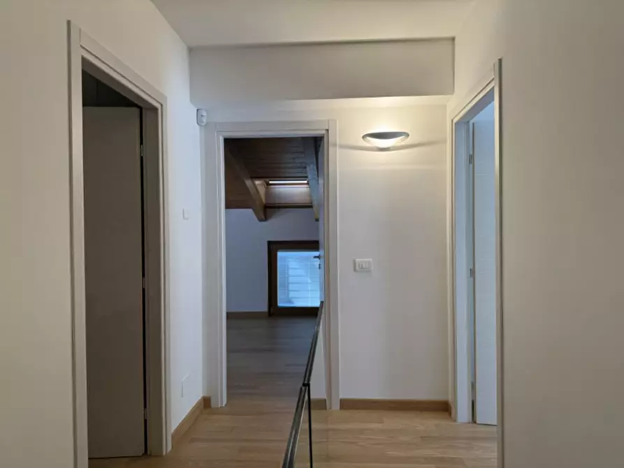 Immagine 19 di Villa in affitto  in Scala Santa 133/1 a Trieste