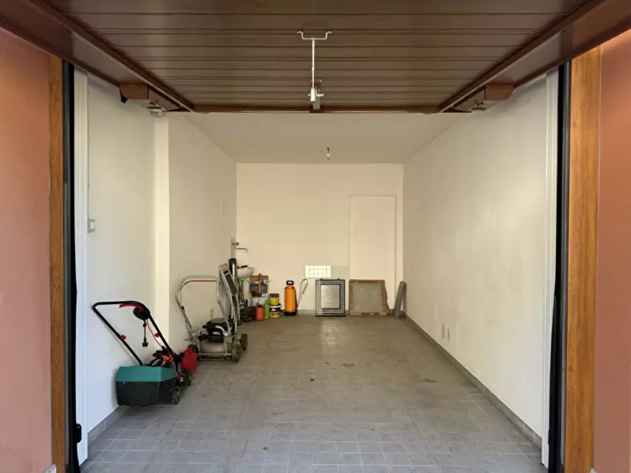 Immagine 29 di Villa in affitto  in Scala Santa 133/1 a Trieste