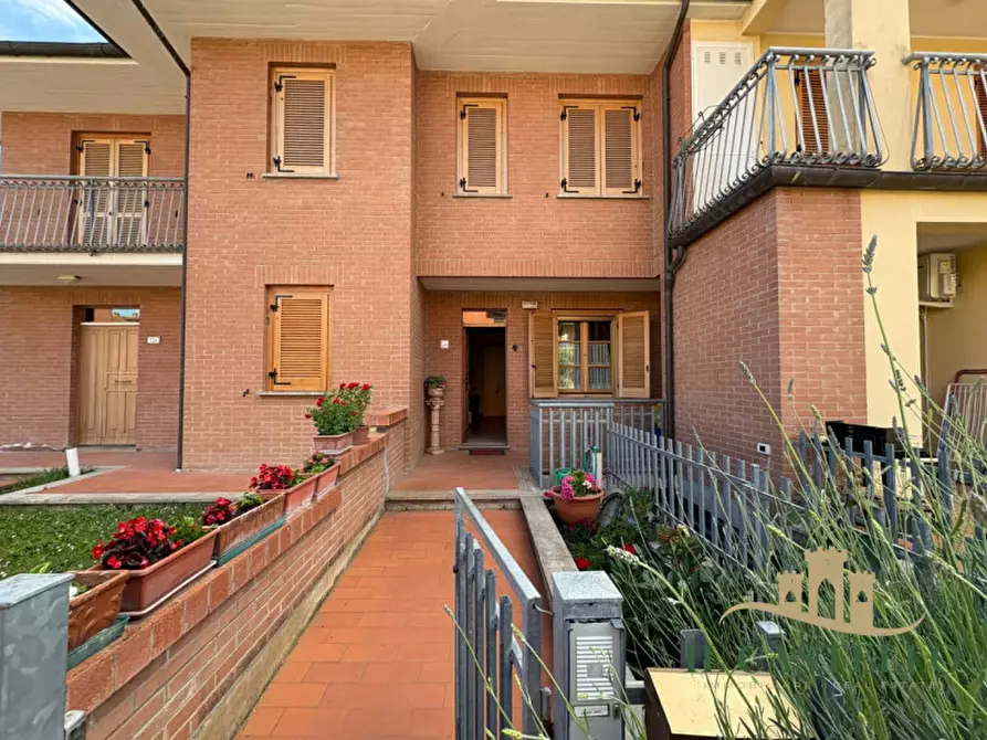 Immagine 1 di Appartamento in vendita  a Castiglione Del Lago
