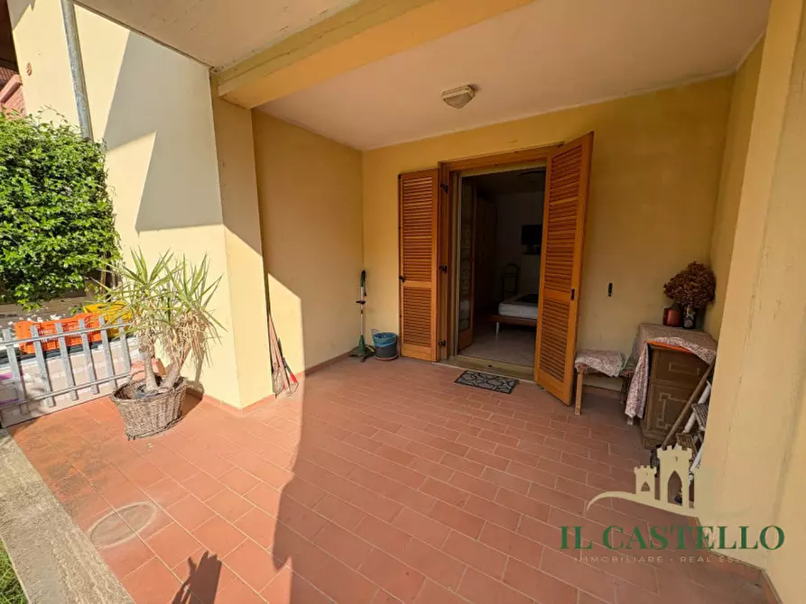 Immagine 14 di Appartamento in vendita  a Castiglione Del Lago
