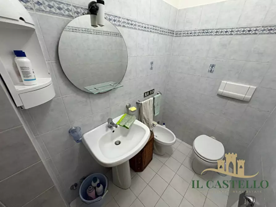 Immagine 20 di Appartamento in vendita  a Castiglione Del Lago