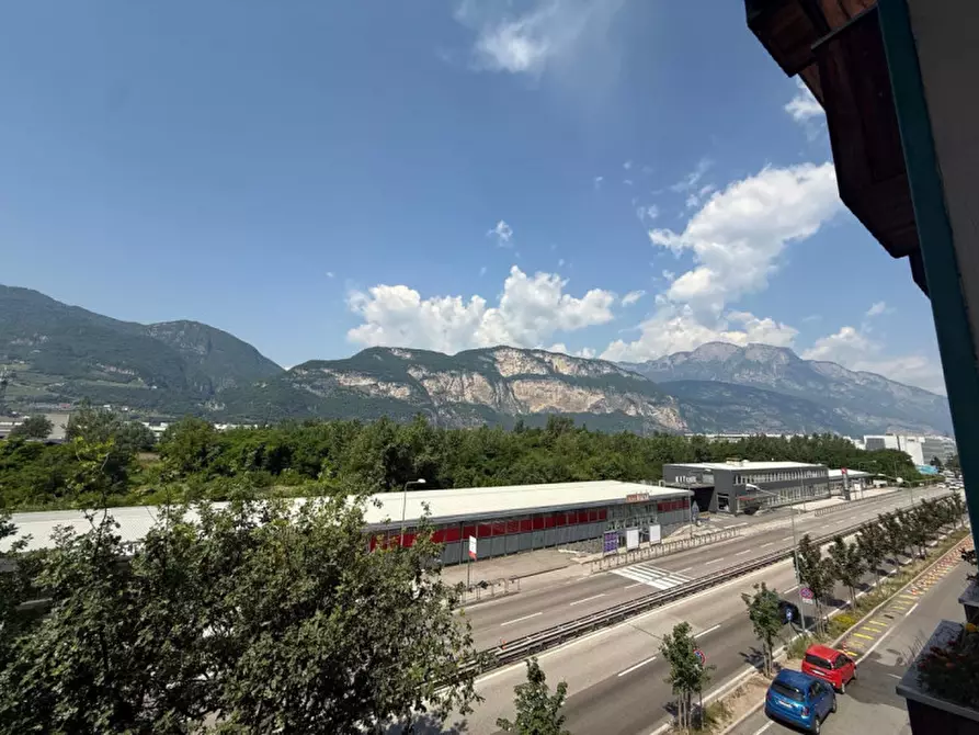 Immagine 3 di Appartamento in vendita  in Via del Brennero a Trento