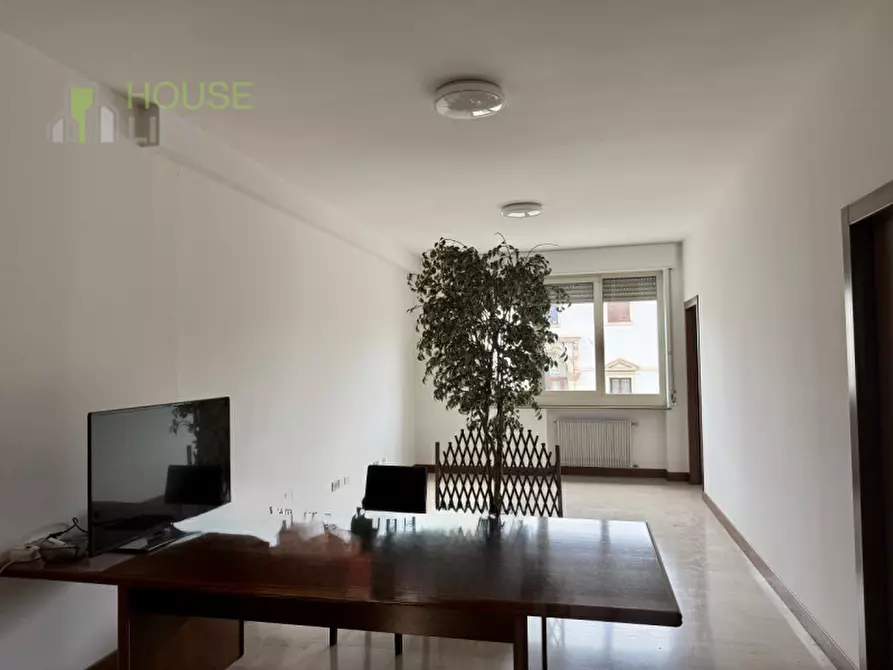 Immagine 2 di Ufficio in vendita  in Viale San Lazzaro a Vicenza