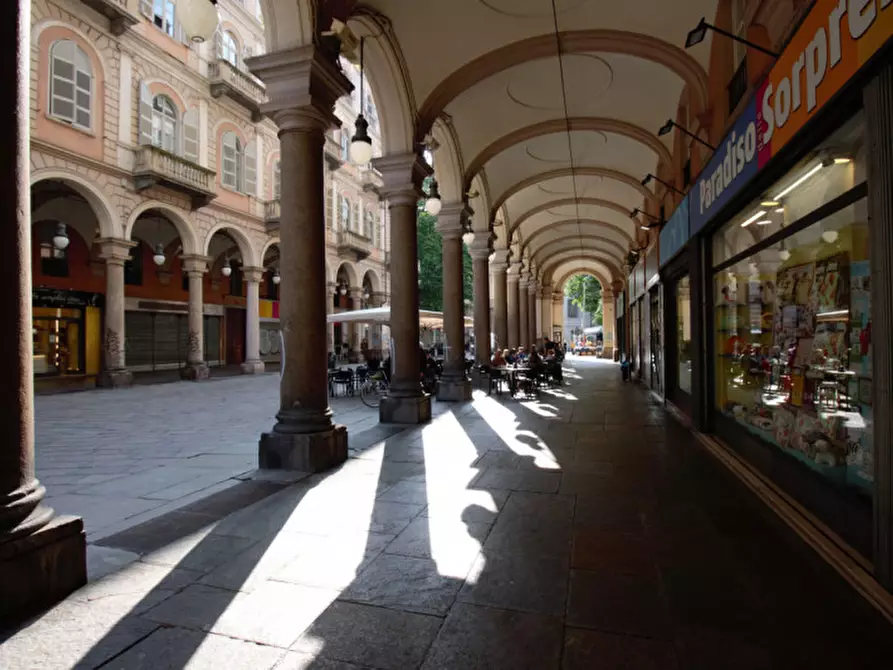 Immagine 28 di Appartamento in vendita  in Via Giuseppe Garibaldi, 57 a Torino
