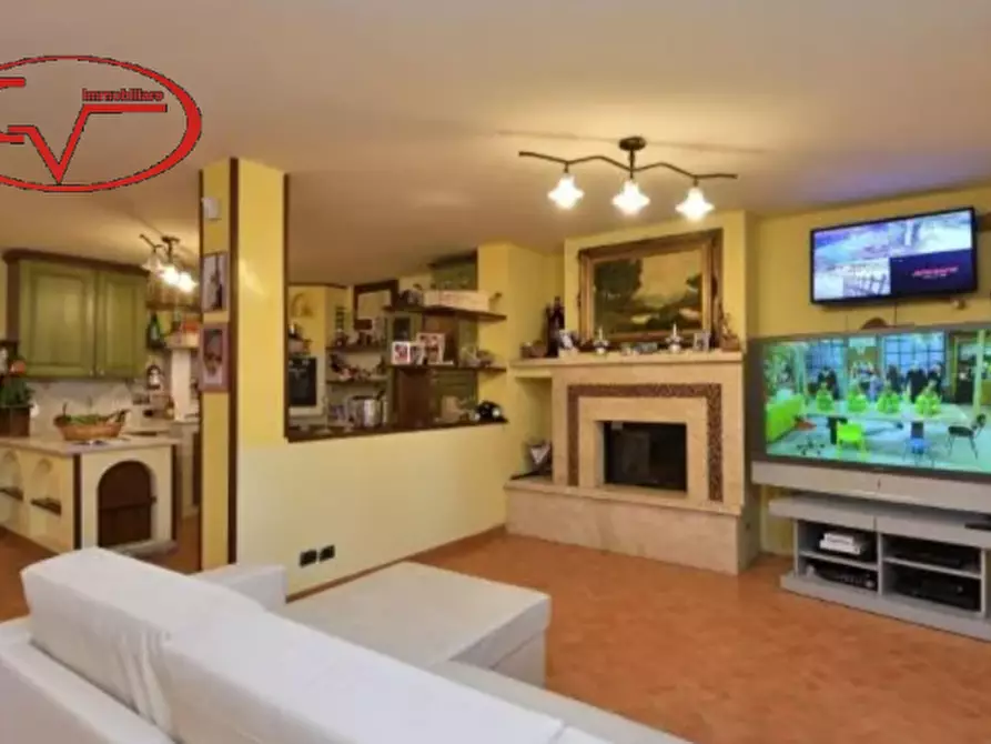 Immagine 6 di Villa in vendita  in Via Carpognane a Terranuova Bracciolini