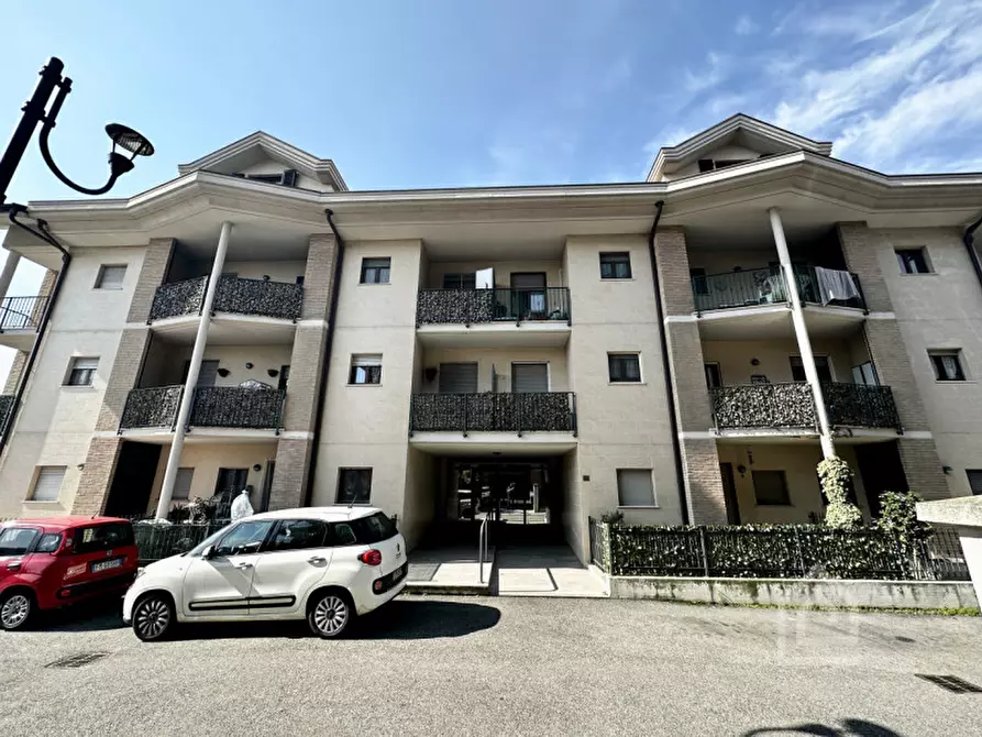 Immagine 5 di Appartamento in affitto  in Via Eugenio Clara 22 a Chivasso