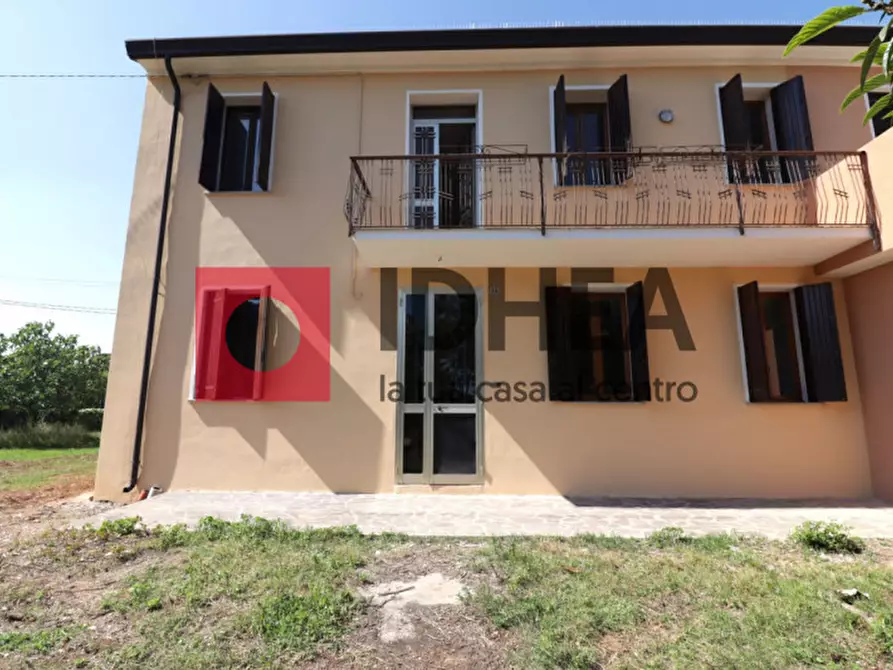 Immagine 2 di Casa bifamiliare in vendita  in VIA DON GIUSEPPE GERON a Ponzano Veneto