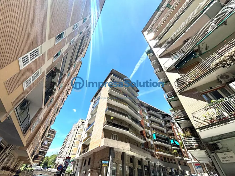 Immagine 8 di Negozio in vendita  in Via Giulio Palermo a Napoli
