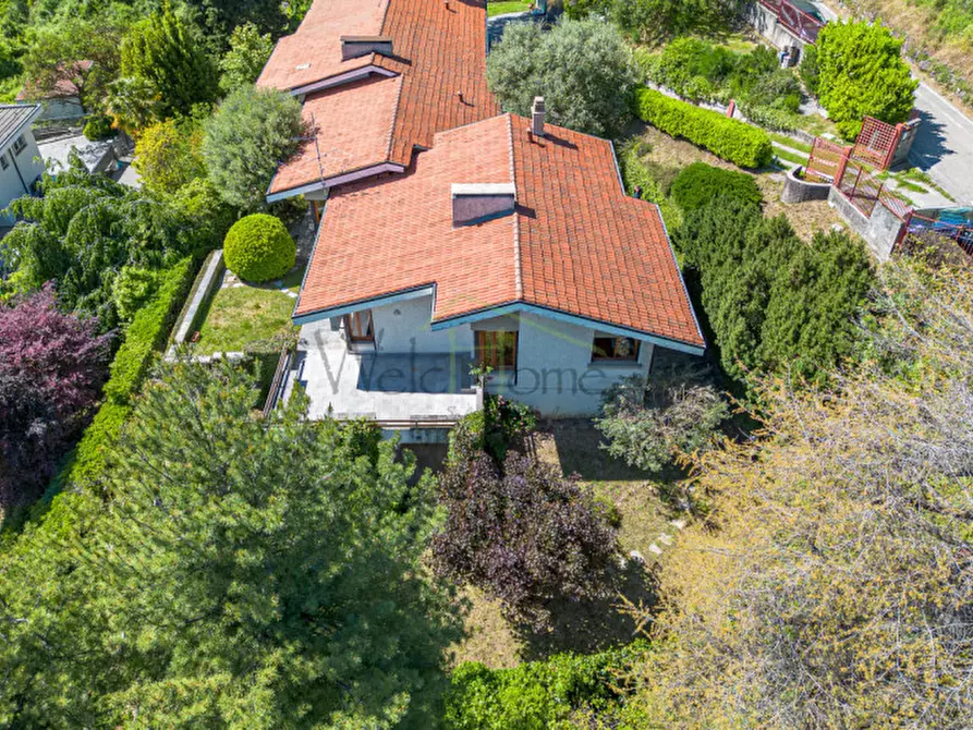 Immagine 2 di Villa in vendita  a Tavernerio