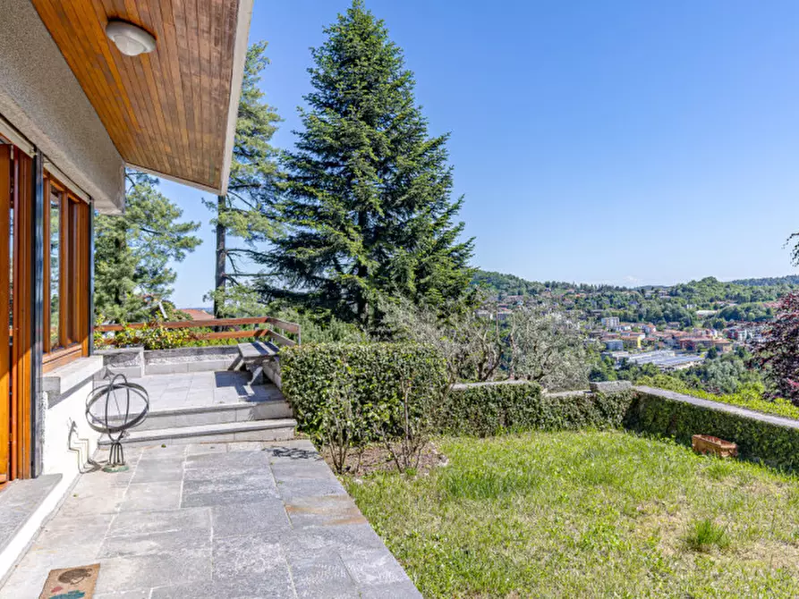 Immagine 13 di Villa in vendita  a Tavernerio