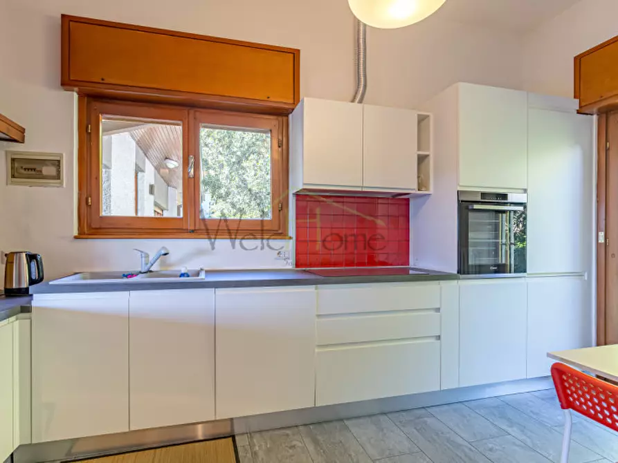 Immagine 17 di Villa in vendita  a Tavernerio