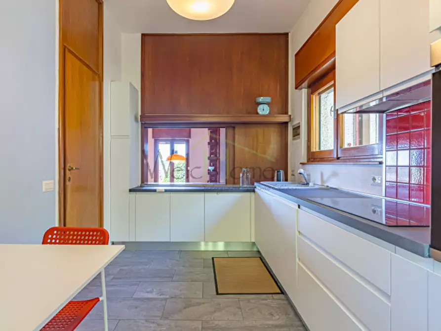 Immagine 19 di Villa in vendita  a Tavernerio