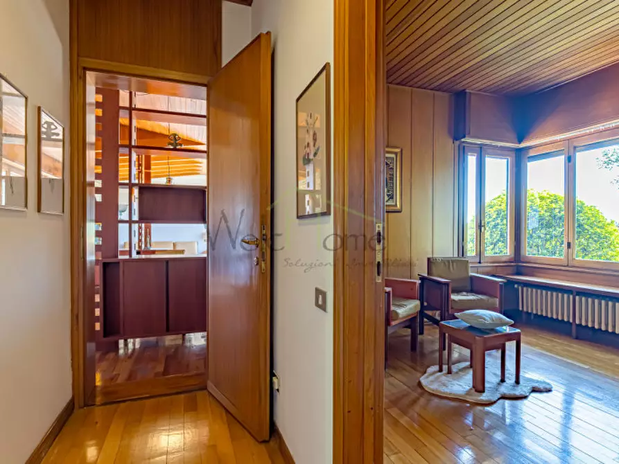 Immagine 30 di Villa in vendita  a Tavernerio