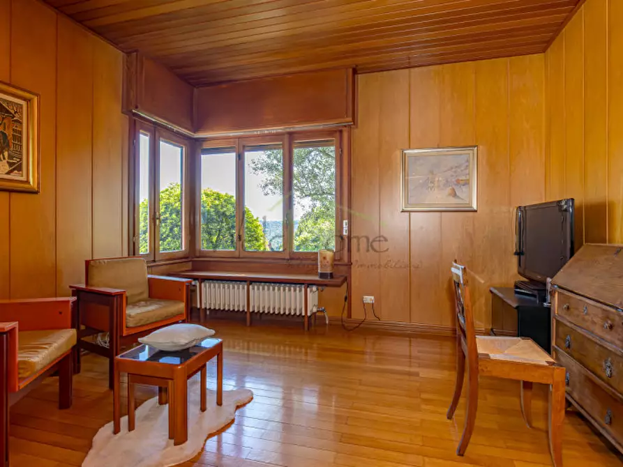 Immagine 31 di Villa in vendita  a Tavernerio