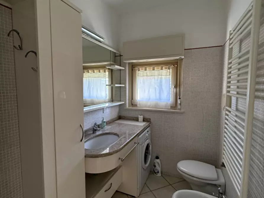 Immagine 15 di Appartamento in vendita  in Via Raffaello Sanzio a Senigallia