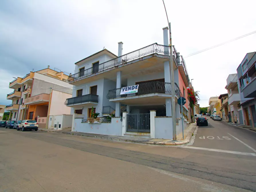 Immagine 15 di Appartamento in vendita  in Via Bramante a Matino