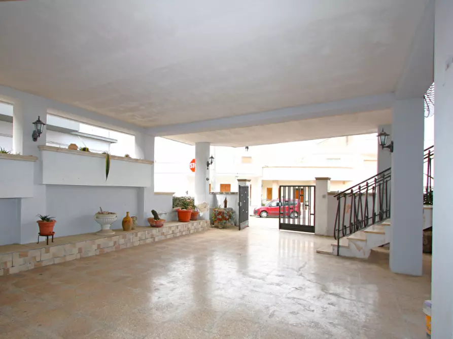 Immagine 18 di Appartamento in vendita  in Via Bramante a Matino