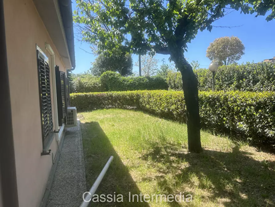 Immagine 6 di Villa in vendita  in Via Passerella 226 a Nepi