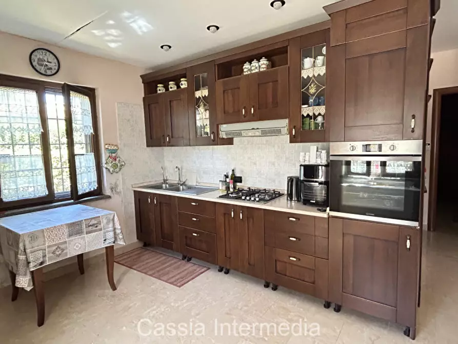 Immagine 19 di Villa in vendita  in Via Passerella 226 a Nepi