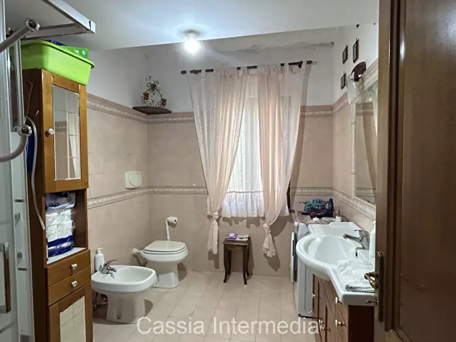 Immagine 22 di Villa in vendita  in Via Passerella 226 a Nepi