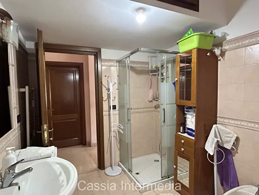 Immagine 23 di Villa in vendita  in Via Passerella 226 a Nepi