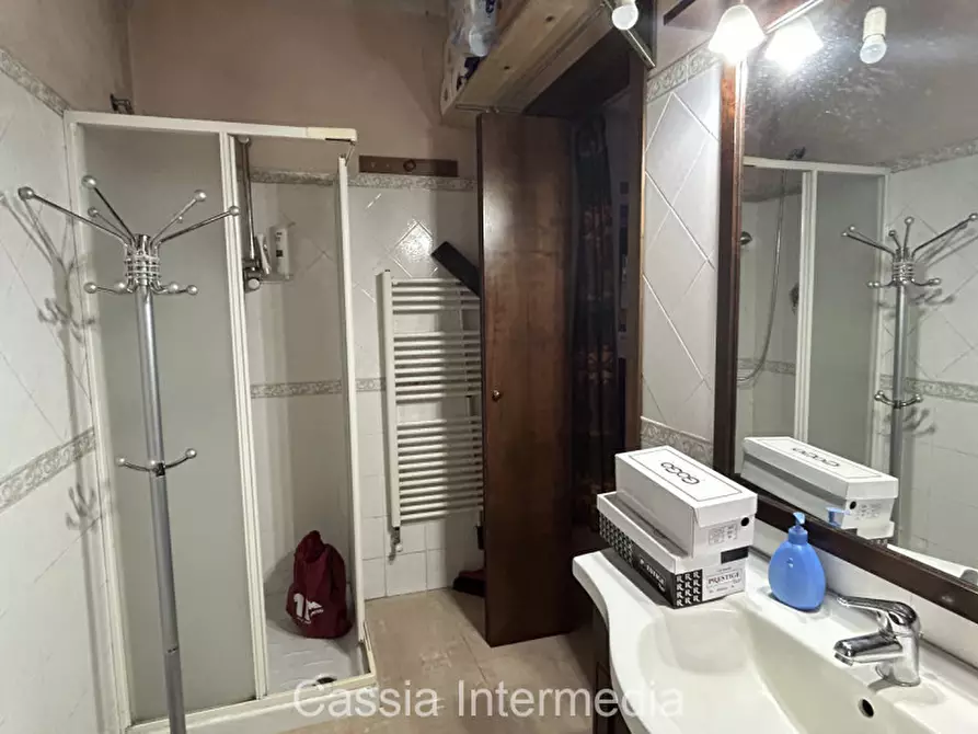 Immagine 25 di Villa in vendita  in Via Passerella 226 a Nepi