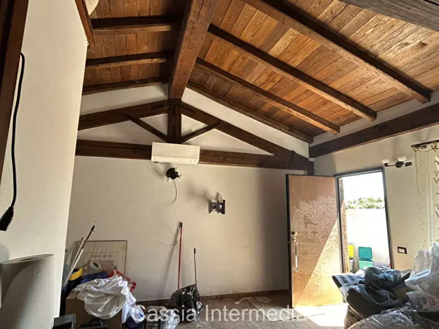 Immagine 32 di Villa in vendita  in Via Passerella 226 a Nepi
