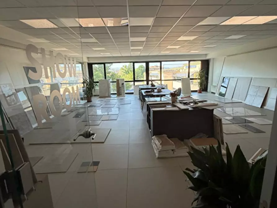 Immagine 1 di Ufficio in affitto  in Via Madrid a Sassuolo
