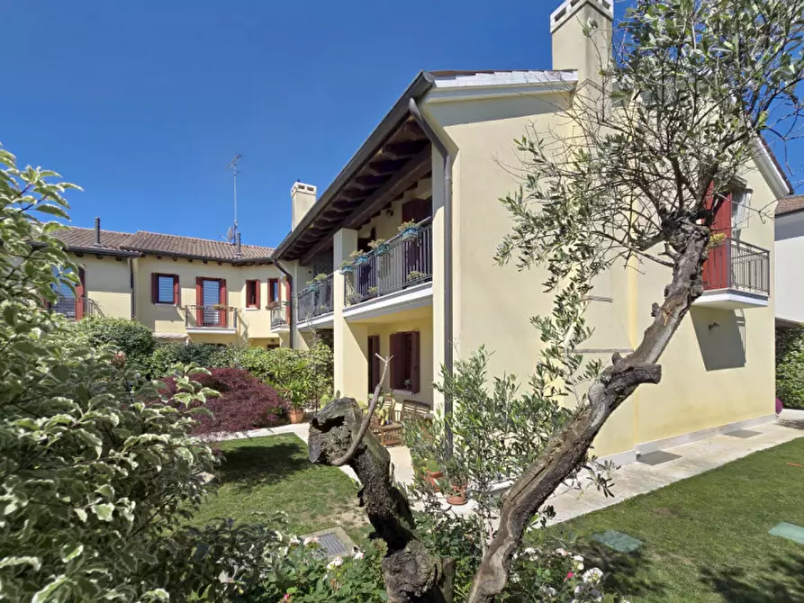 Immagine 27 di Villetta a schiera in vendita  in Via Grande di pezzan 62 a Carbonera