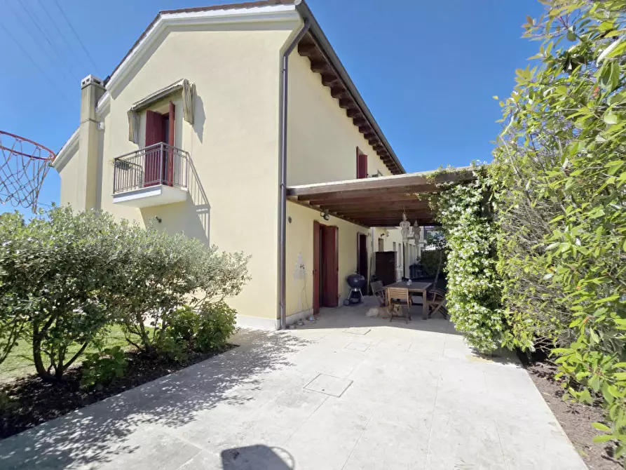 Immagine 30 di Villetta a schiera in vendita  in Via Grande di pezzan 62 a Carbonera