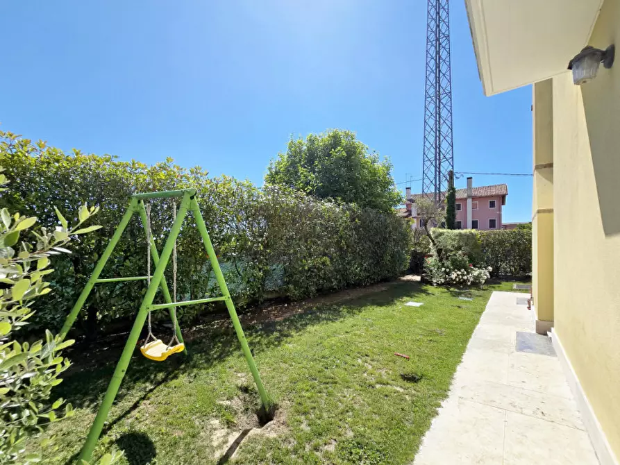 Immagine 33 di Villetta a schiera in vendita  in Via Grande di pezzan 62 a Carbonera