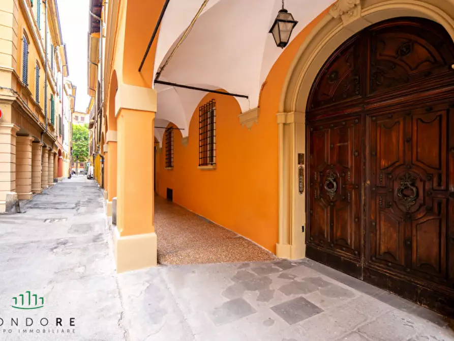 Immagine 18 di Ufficio in vendita  in Ad.ze Strada Maggiore a Bologna