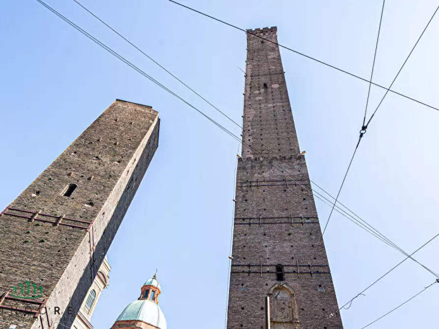 Immagine 21 di Ufficio in vendita  in Due Torri a Bologna