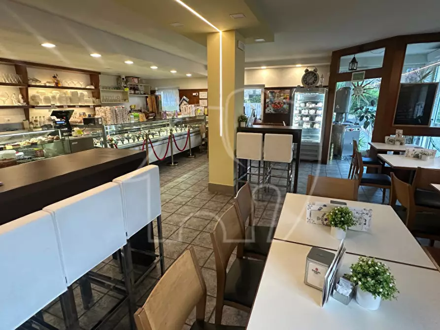 Immagine 2 di Attività commerciale in vendita  a Egna .Neumarkt.