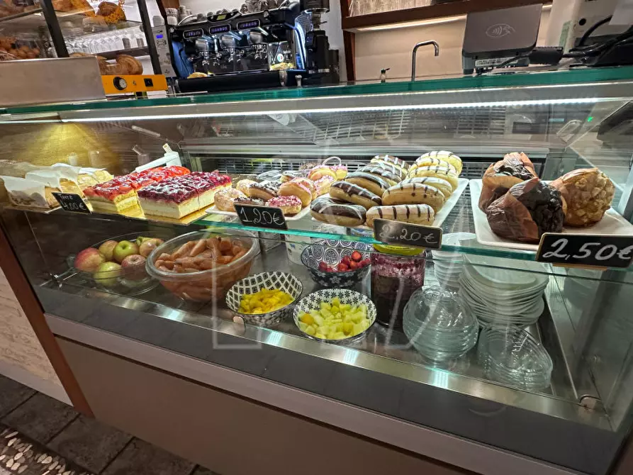 Immagine 9 di Attività commerciale in vendita  a Egna .Neumarkt.