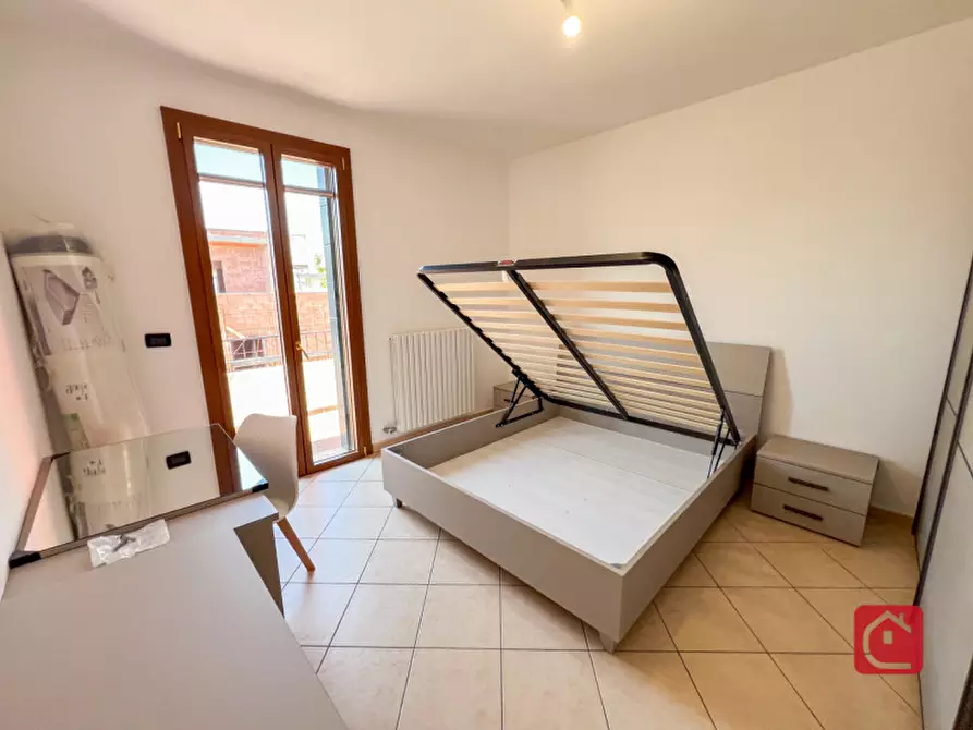 Immagine 7 di Camera in vendita  in Via F. Giacomello a Legnaro