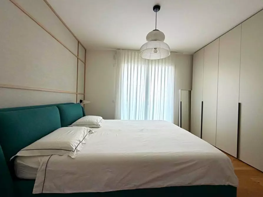 Immagine 8 di Appartamento in vendita  in viale Borgonovo a Riccione