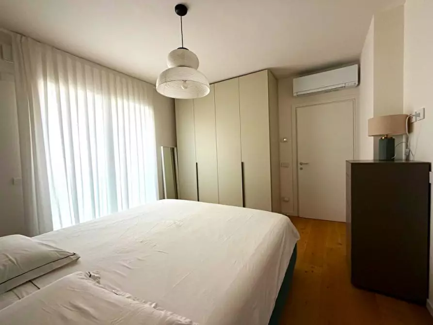Immagine 9 di Appartamento in vendita  in viale Borgonovo a Riccione