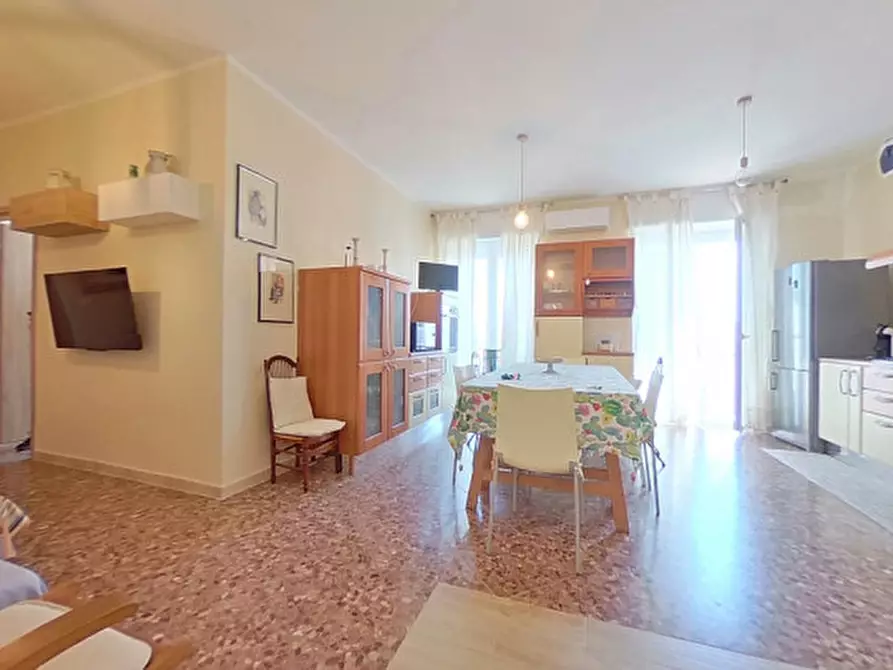 Immagine 4 di Appartamento in vendita  in Via degli Scavi a Fasano