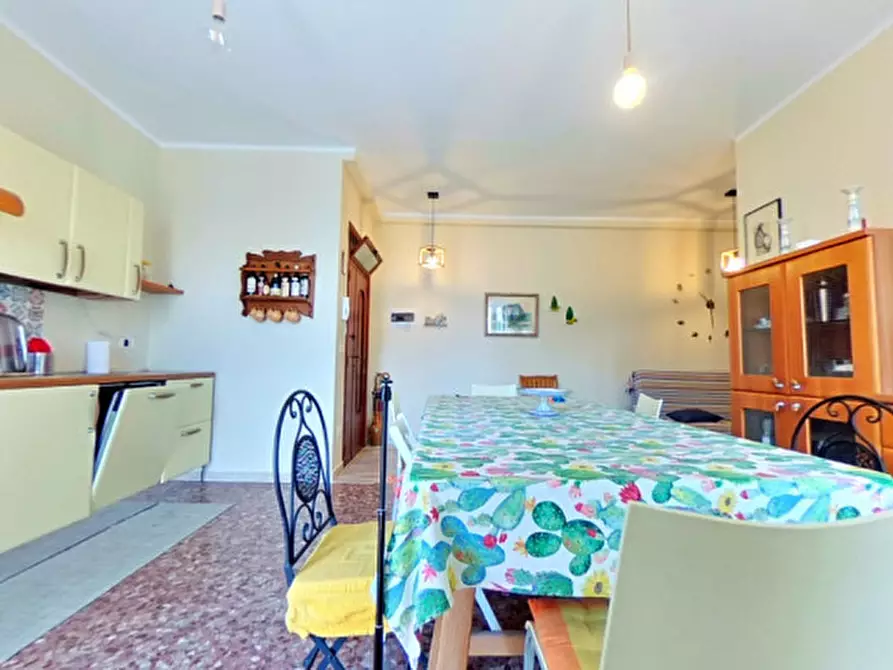 Immagine 9 di Appartamento in vendita  in Via degli Scavi a Fasano