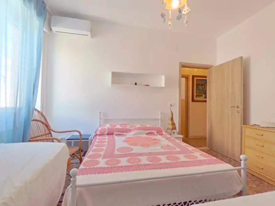 Immagine 23 di Appartamento in vendita  in Via degli Scavi a Fasano