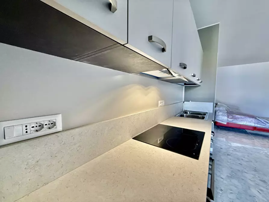Immagine 3 di Appartamento in vendita  in Vicolo Casara a Lazise