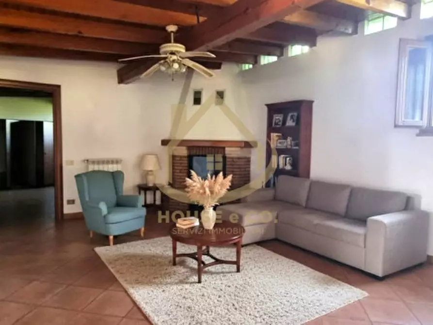 Immagine 4 di Villa in vendita  in Via Vallere a Vigevano