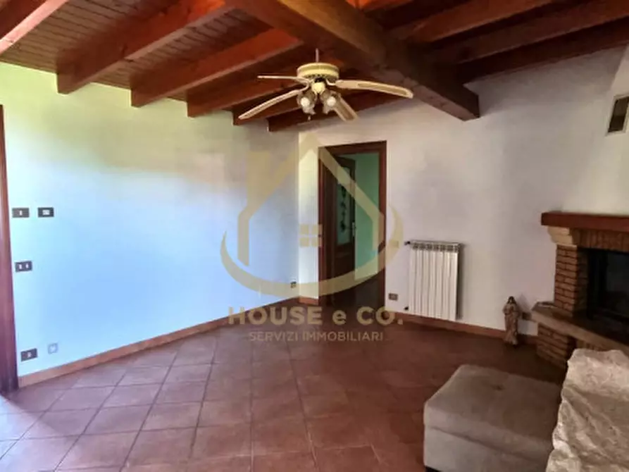 Immagine 15 di Villa in vendita  in Via Vallere a Vigevano
