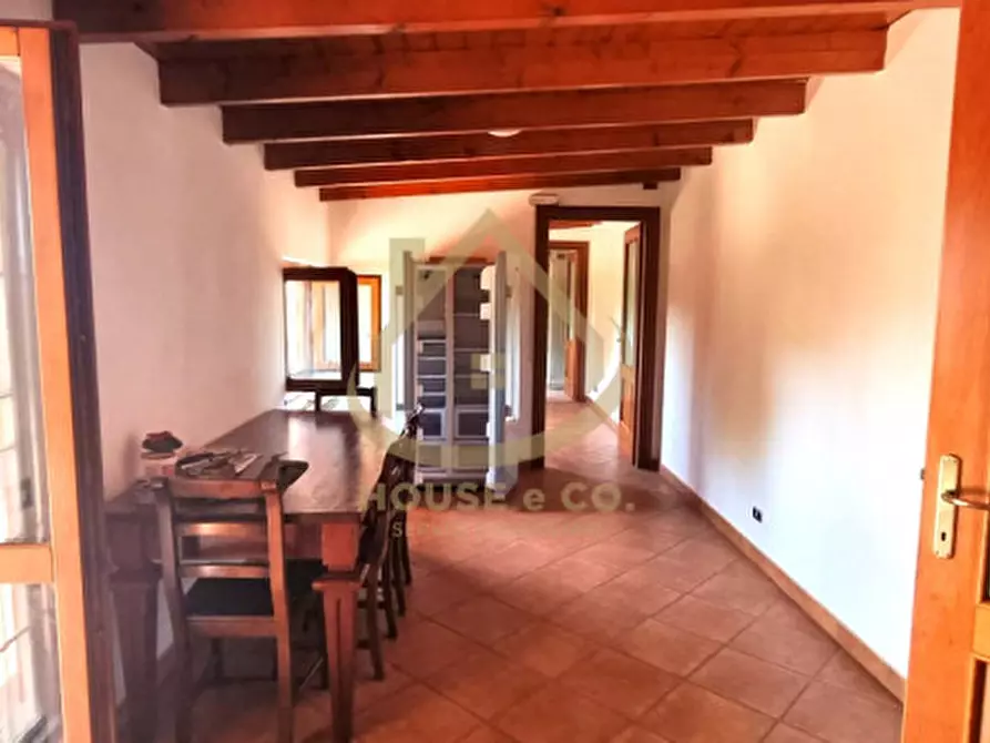 Immagine 18 di Villa in vendita  in Via Vallere a Vigevano